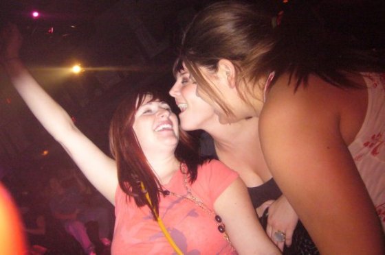 n22100146_31574622_3100